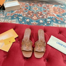 Louis Vuitton Slippers